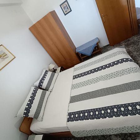 Peristerianos Apartments 尼尔斯吉尼 外观 照片