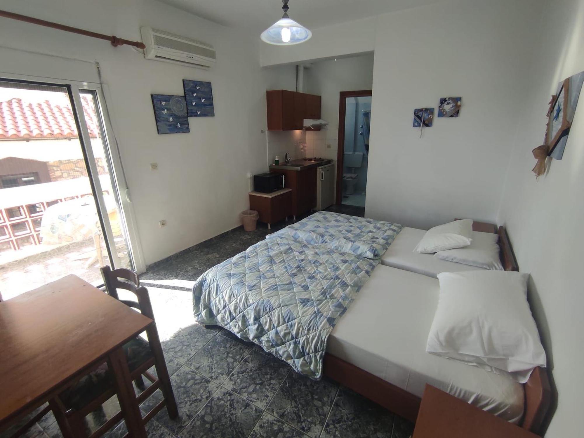 Peristerianos Apartments 尼尔斯吉尼 外观 照片