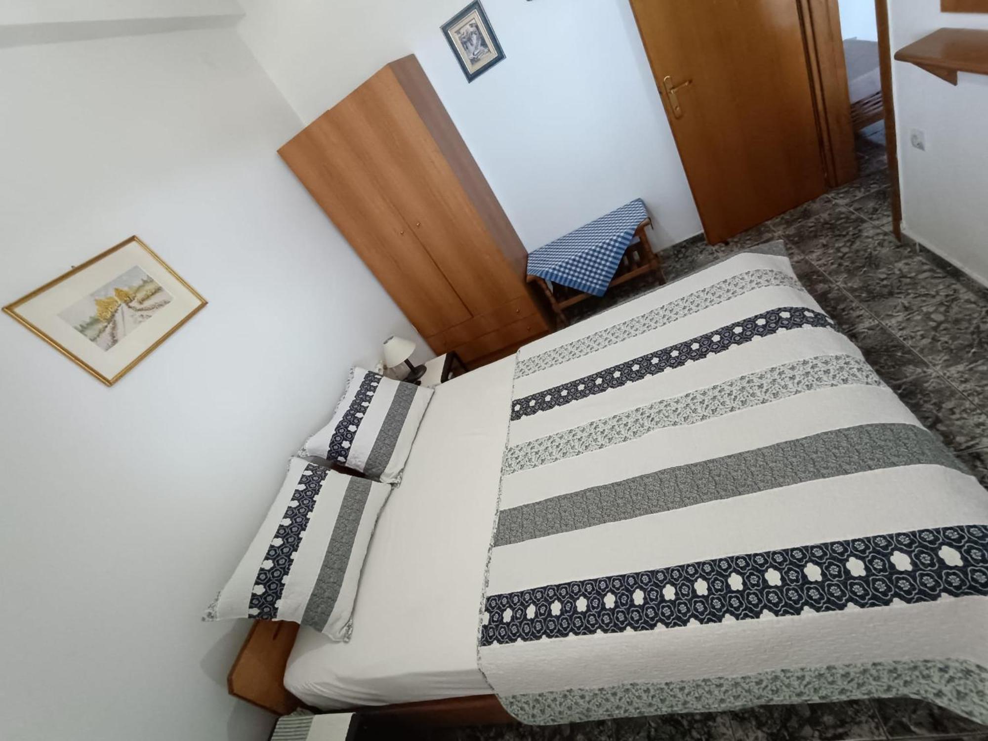 Peristerianos Apartments 尼尔斯吉尼 外观 照片