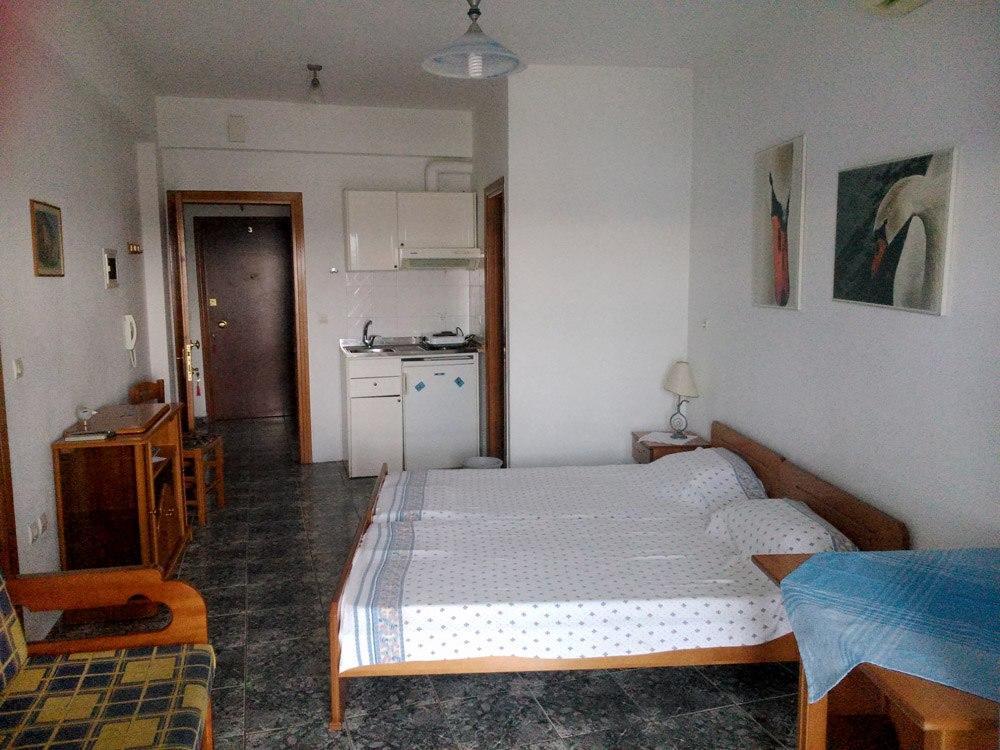 Peristerianos Apartments 尼尔斯吉尼 外观 照片